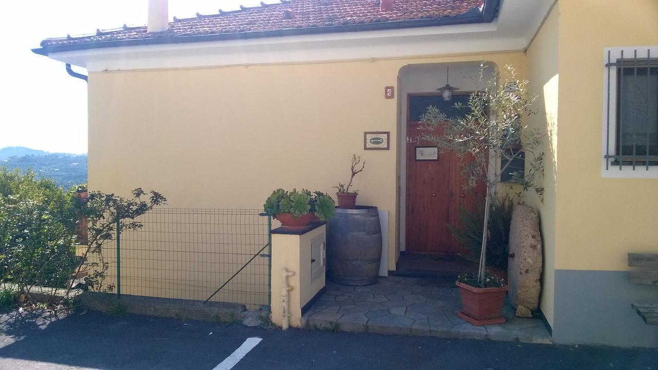 B&B Ca' De Pippu Diano Castello Exterior foto